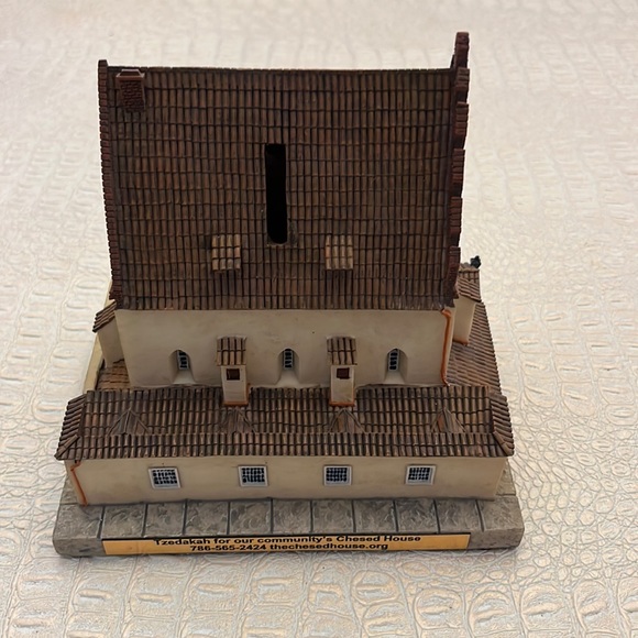 Charity Box, Meral Of Prague Shul - Picture 1 of 5